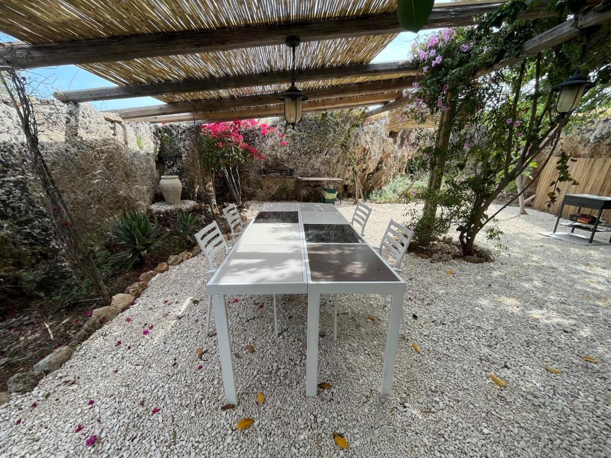 Villa La Cava Del Val Di Noto Con Piscina Privata Avola Exterior foto